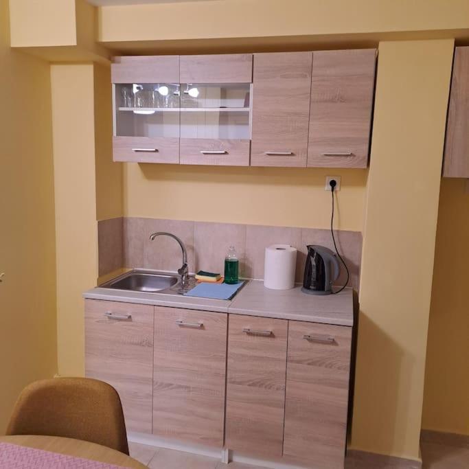 Zenia Home 1 Στην Καρδιά Της Πάτρας Eksteriør bilde
