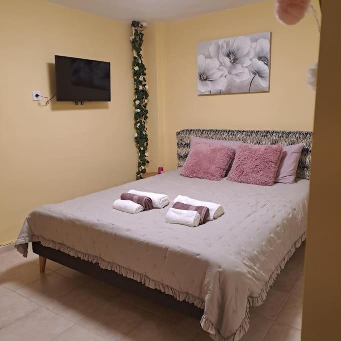 Zenia Home 1 Στην Καρδιά Της Πάτρας Eksteriør bilde